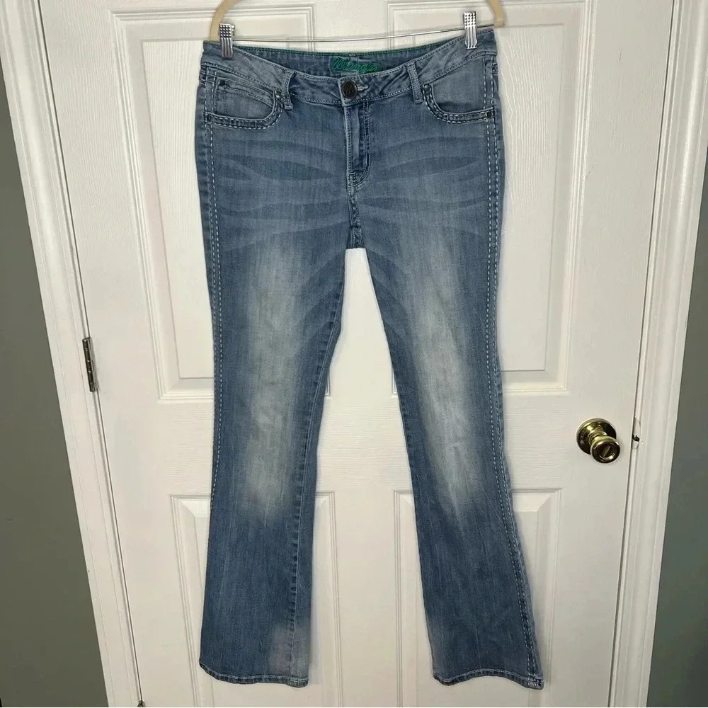 Wrangler Bootcut Denim Jeans Size 11/12 rhinestone embellishment on back pockets